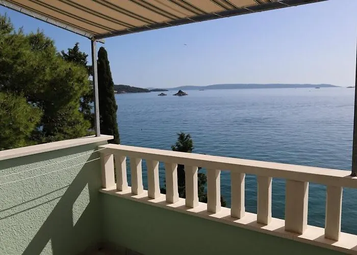 Beachfront Dida -