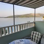 Apartment Beachfront Dida - Seget Vranjica