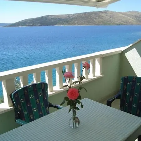 Beachfront Dida - Апартаменты Сегет-Враница