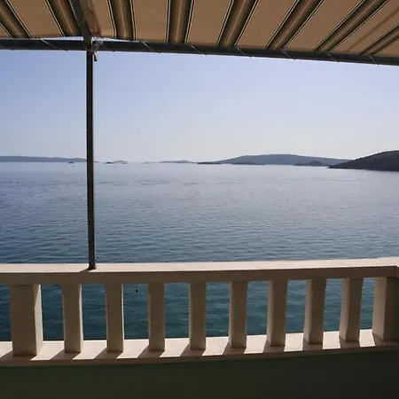 Апартаменты Beachfront Dida -