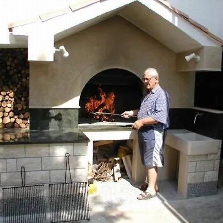 Apartmán Beachfront Dida - *