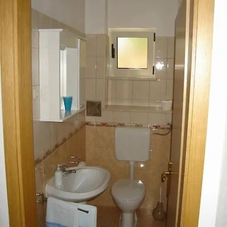 Апартаменты Beachfront Dida - *