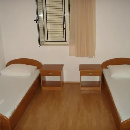 Апартаменты Beachfront Dida -