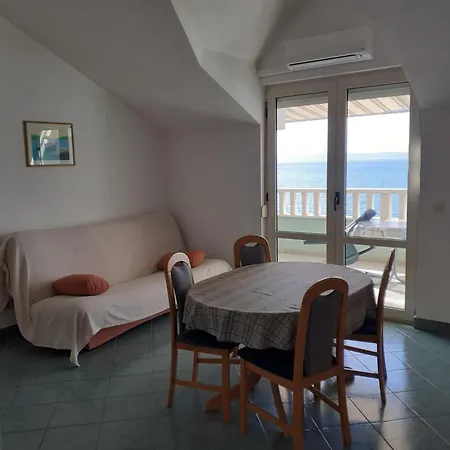 Апартаменты Beachfront Dida - *