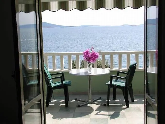 Beachfront Dida - * Seget Vranjica